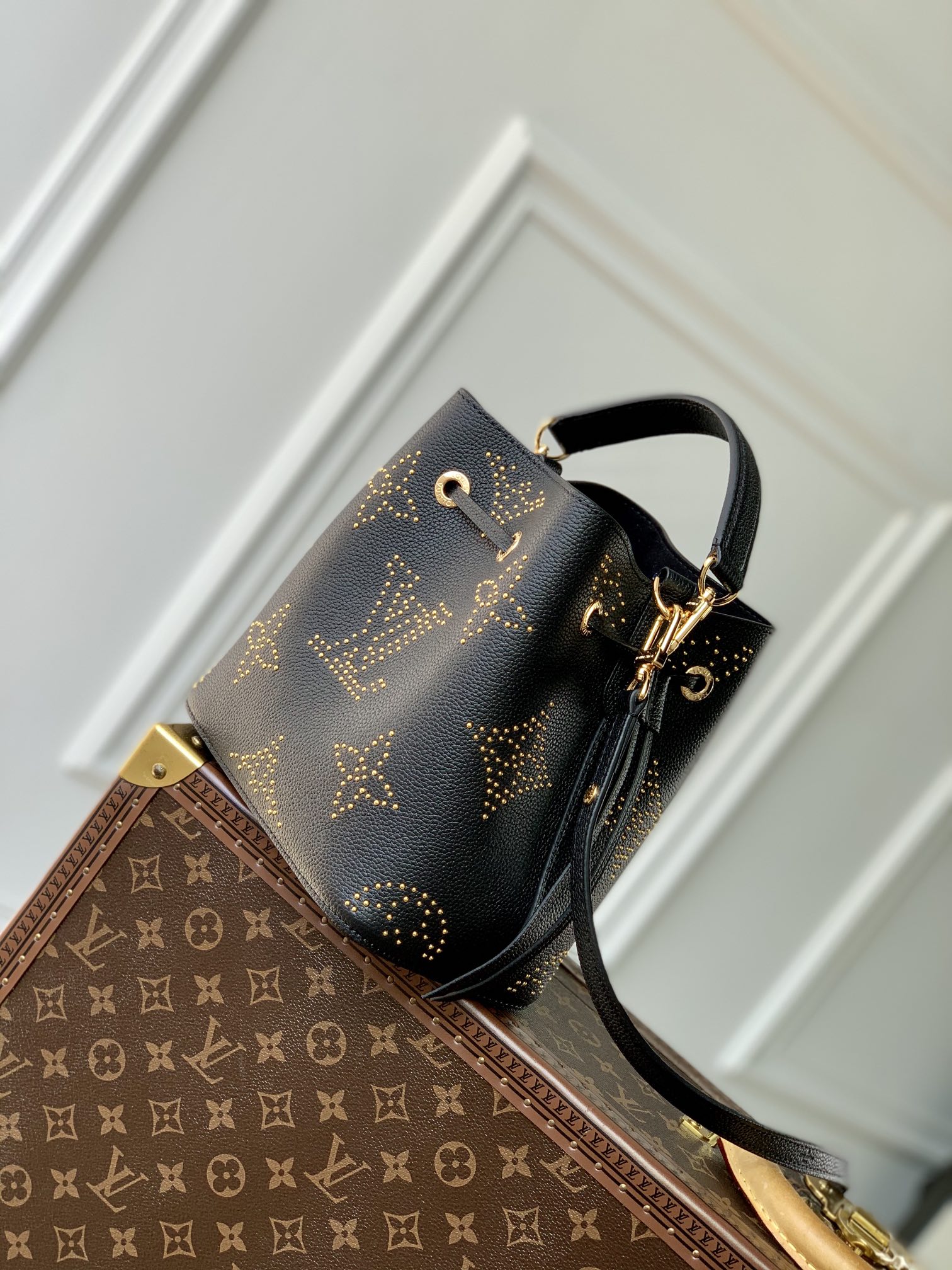 LV Bucket Bags